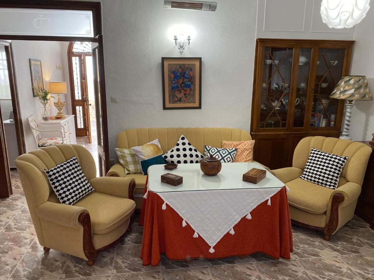 La Casa De Los Abuelos - Malaga — Photos 1